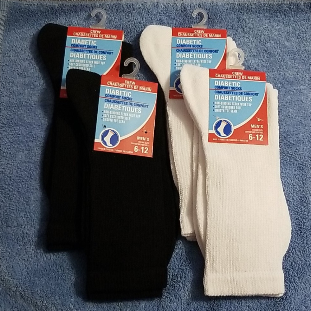 NEW 4 Pair Men's Diabetic Comfort Crew Socks